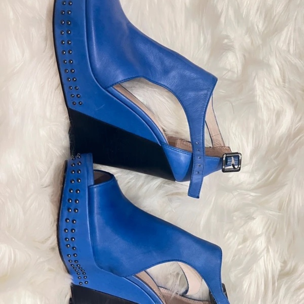 Chic Blue Wedge Heels with Studded Detail